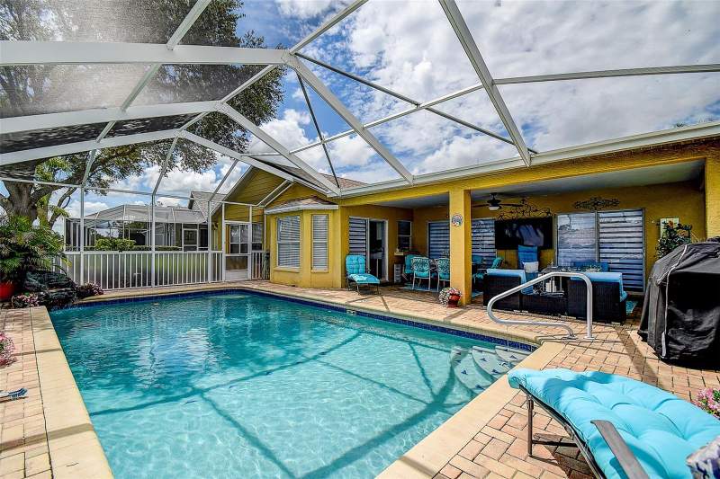 3 bedroom Single Family Residence at 18624 Grand Club Drive, Heritage Pines Village 24, Hudson — photo 2