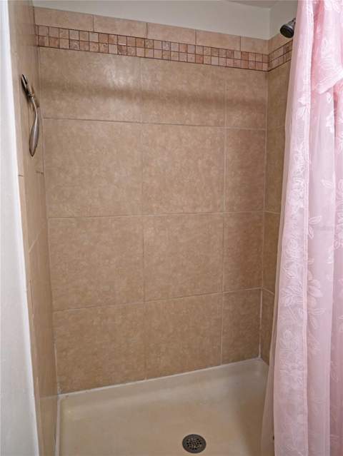 11201 122nd Avenue #105, Largo FL - photo 21 of 39