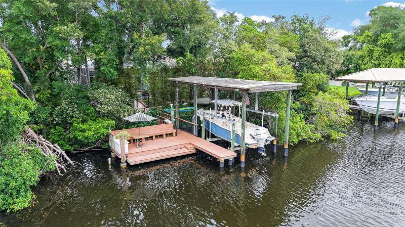 4 bedroom Single Family Residence at 820 SAND PINE DRIVE, PLACIDO BAYOU, ST PETERSBURG — photo 3