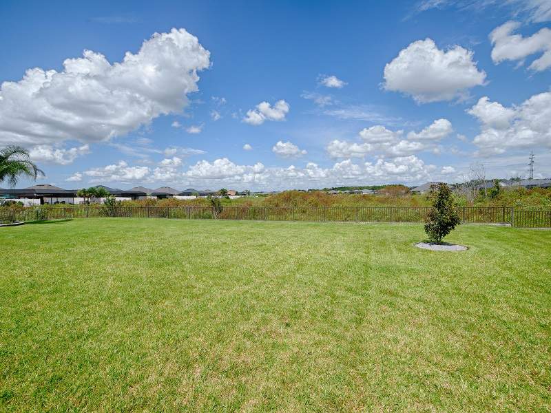 3 bedroom Single Family Residence at 3075 Licciardello Path, The Villages, The Villages — photo 3