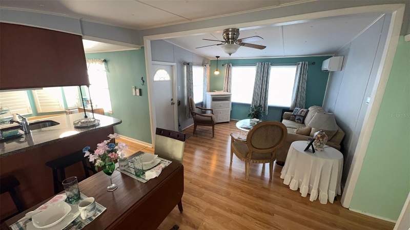 1 bedroom Mobile Home at 4851 W Gandy Boulevard #B7L43, Regency Cove A Cooperative, Tampa — photo 5