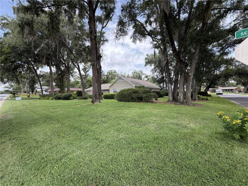 4 bedroom Single Family Residence at 3925 SE 17th Street, Crestwood, Ocala — photo 3