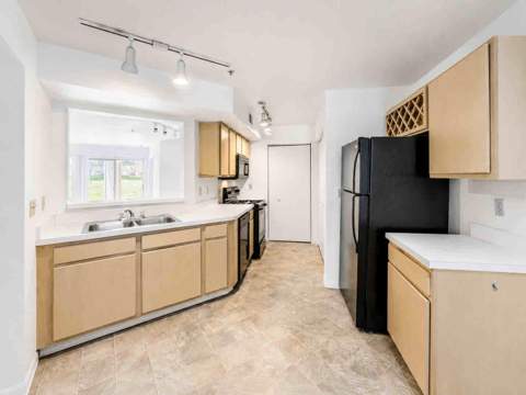 7270 Westpointe Boulevard #910, Orlando FL - photo 12 of 26