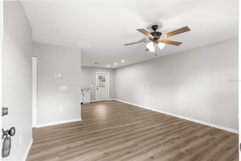 3 bedroom Single Family Residence at 11060 NE 145th Lane, Ft McCoy Estates Mobile Home Sites, Fort Mc Coy — photo 2