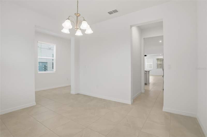 3 bedroom Townhouse at 16396 Prairie School Drive, Hawksmoor Ph 3, Winter Garden — photo 5