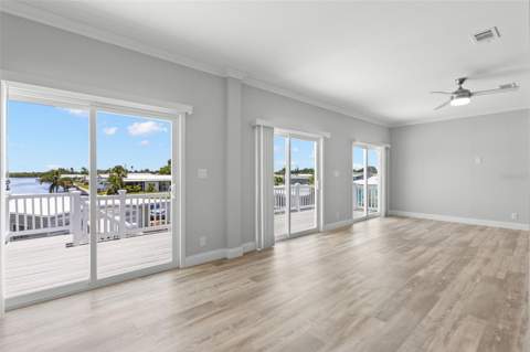 6924 Americana Drive #167, St Petersburg FL - photo 17 of 48
