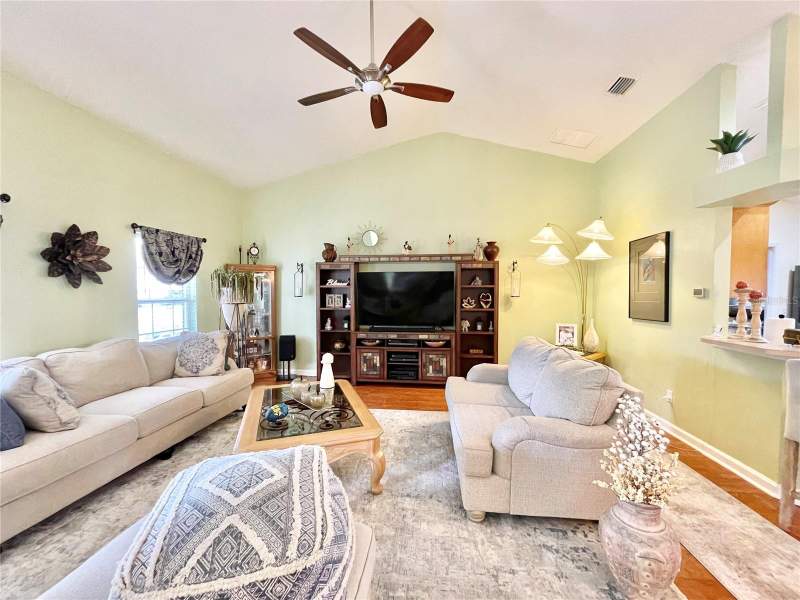 4 bedroom Single Family Residence at 25336 SW 22nd Avenue, Replat Sylvania Terrace, Newberry — photo 3