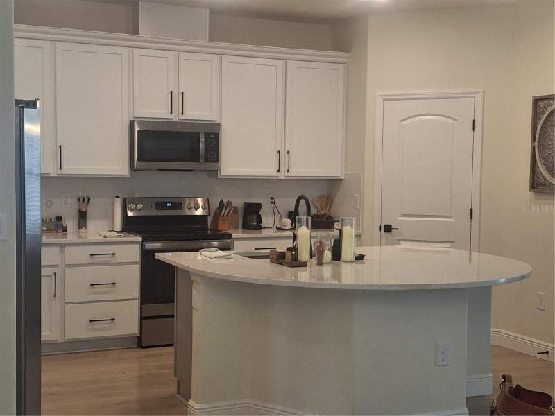 4 bedroom Single Family Residence at 12618 Vander Way, Rose Haven, New Port Richey — photo 4