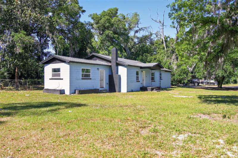 3 bedroom Single Family Residence at 1308 SW 5th Street, Columbia City, Ocala — photo 2