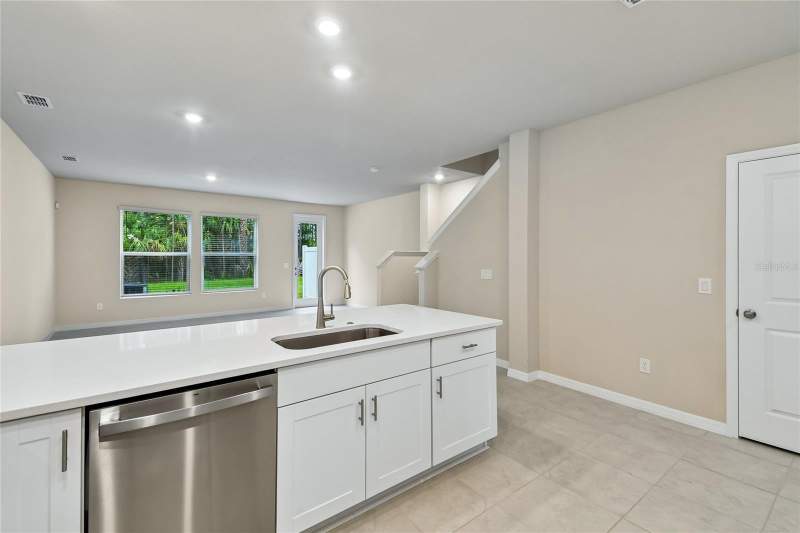 3 bedroom Townhouse at 1125 Wild Crest Lane, Preserve At The Cays, Daytona Beach — photo 5