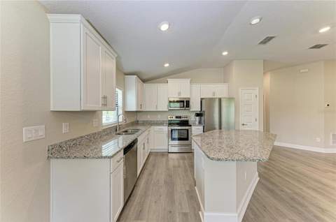 9421 43rd Court, Parrish FL - photo 10 of 38