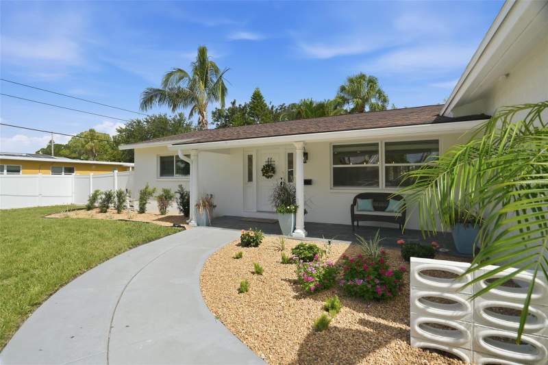 1819 MARYLAND AVENUE home for sale in Shoreacres Center