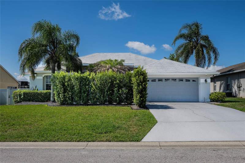 4 bedroom Single Family Residence at 6077 CASON WAY, CHARLOMA, LAKELAND — photo 1