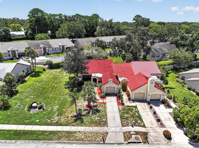 2 bedroom Villa at 1650 Highland Club Lane, Highland Lakes, Palm Harbor — photo 2