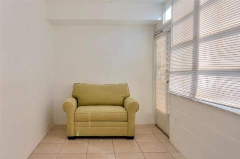 1051 79th Avenue #103, St Petersburg FL - photo 13 of 22