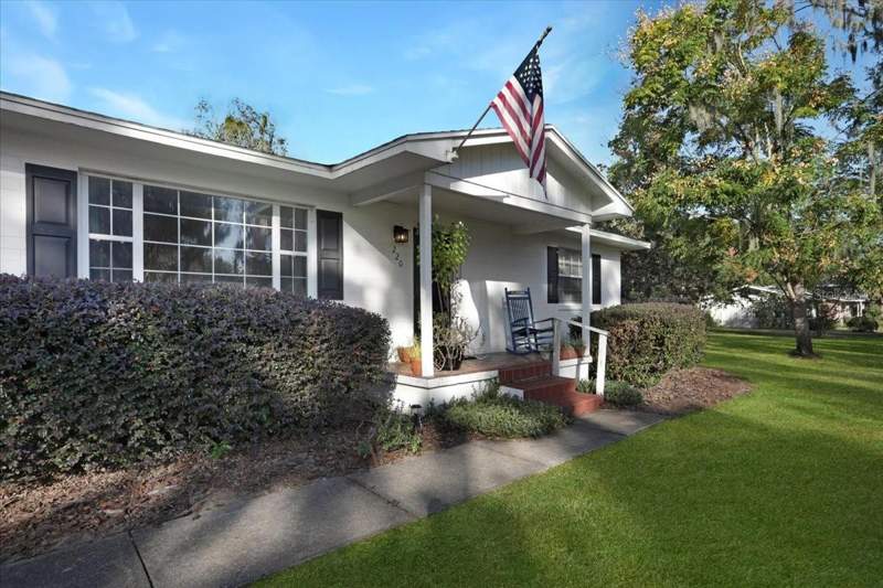 3 bedroom Single Family Residence at 220 SE 28th Avenue, Ocala Hlnds, Ocala — photo 4