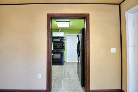 932 Hart Street, Lake Wales FL - photo 13 of 46