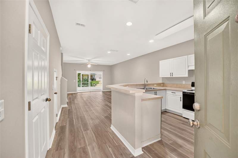 2 bedroom Condominium at 13200 W Newberry Road #Hh199, Greens Condos At West End, Newberry — photo 4