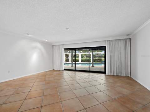 6945 Country Lakes Circle, Sarasota FL - photo 6 of 6