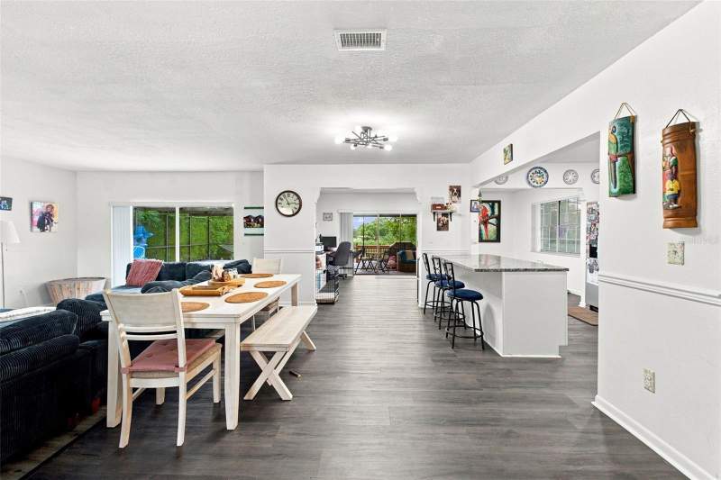 3 bedroom Single Family Residence at 6482 Fairlawn Street, Spring Hill, Spring Hill — photo 4