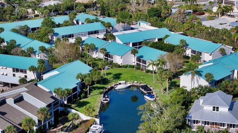 White Sands Village