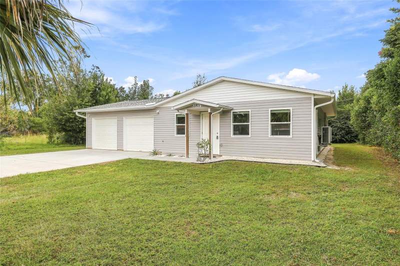 1 bedroom Single Family Residence at 2807 Madison Street, Inverness Acres Unit 01 Aka Inverness Village, Inverness — photo 2