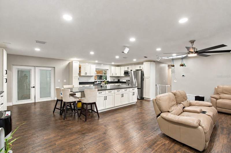 4 bedroom Single Family Residence at 2210 Edgar Court, Tuskawilla Acres, Oviedo — photo 3