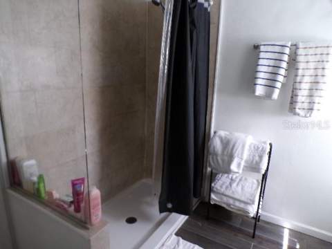 5766 Forester Pine Court, Sarasota FL - photo 10 of 15