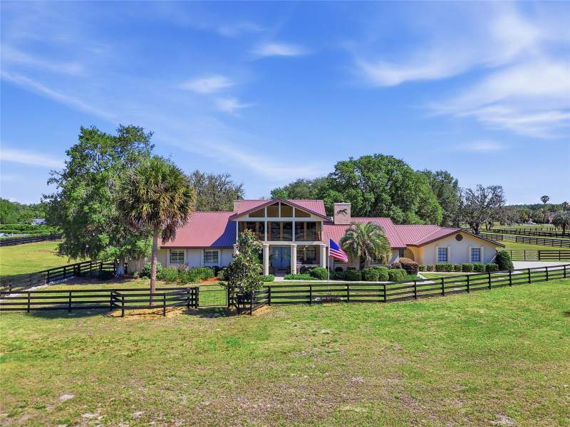 4 bedroom Single Family Residence at 9700 SW 67th Terrace, Countryside Farms, Ocala — photo 2