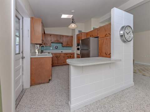 317 Hillview Road, Venice FL - photo 16 of 69