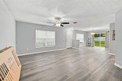 37640 Aaralyn Road, Zephyrhills FL - photo 8 of 29