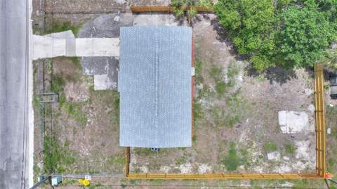 8204 Allamanda Avenue, Tampa FL - photo 20 of 28