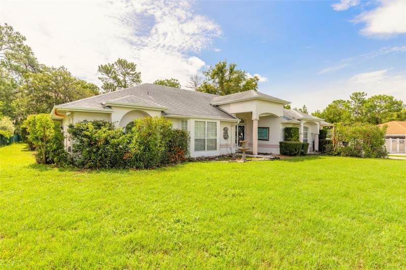 3 bedroom Single Family Residence at 10901 SW 55th Avenue, Kingsland Country Estate, Ocala — photo 2