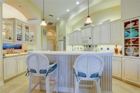 12306 Greenbrier Way, Lakewood Ranch FL - photo 15 of 55