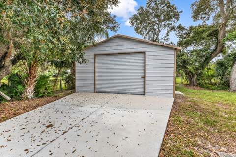 21427 Michigan Avenue, Port Charlotte FL - photo 22 of 25