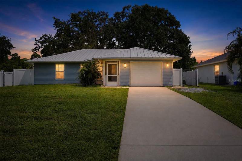 3 bedroom Single Family Residence at 7164 Sablon Road, Port Charlotte Sub 26, North Port — photo 1