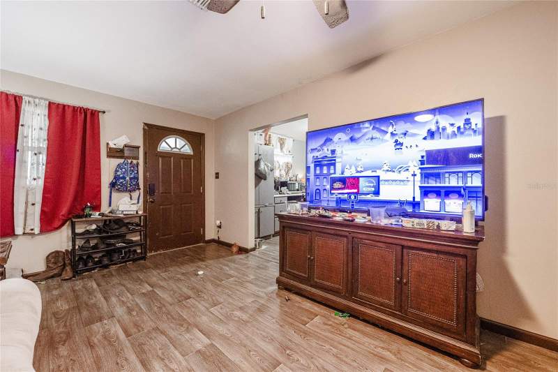 4 bedroom Single Family Residence at 490 W Ethelene Street, Millers Manor, Bartow — photo 4
