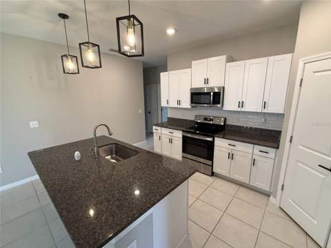 15516 Miller Creek Drive, Sun City Center FL - photo 7 of 19