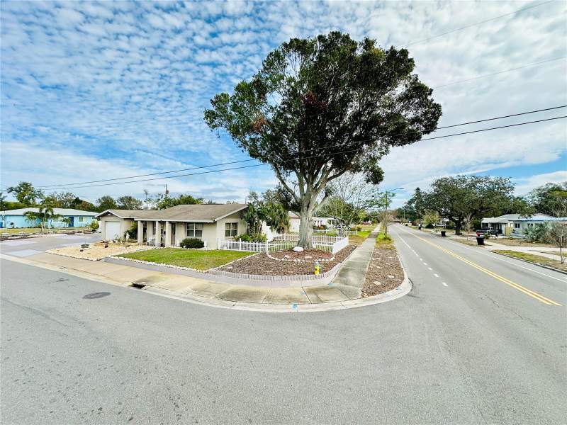 2 bedroom Single Family Residence at 6190 6th Street, Stilles Fourth St Sub One Rep, St Petersburg — photo 3
