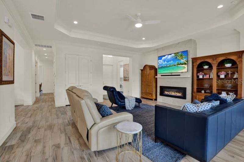 3 bedroom Single Family Residence at 4923 Pamplona Court, Valencia Del Sol, Wimauma — photo 3