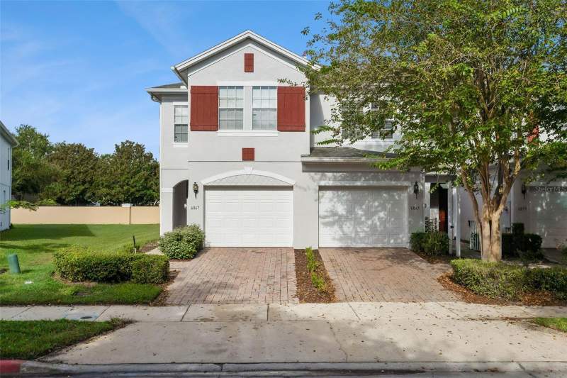 6067 STRADA ISLE WAY home for sale in Villa Capri Metrowest