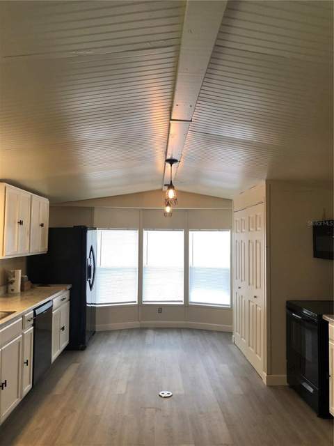 5304 Croton Street, Zephyrhills FL - photo 10 of 32