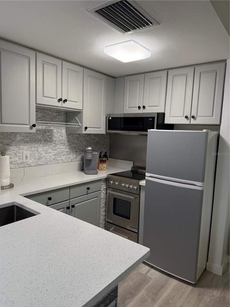 2 bedroom Condominium at 6165 Carrier Drive #3106, Enclave At Orlando Ph 03, Orlando — photo 2