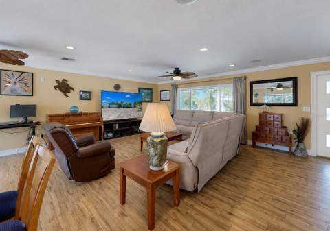 6301 Cottonwood Lane, Apollo Beach FL - photo 13 of 53