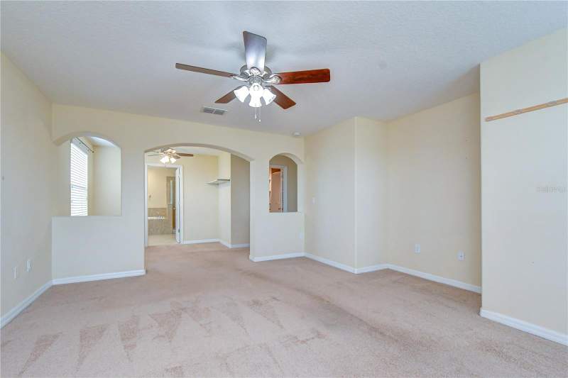 6 bedroom Single Family Residence at 2451 Dakota Rock Drive, River Bend Ph 4B, Ruskin — photo 4