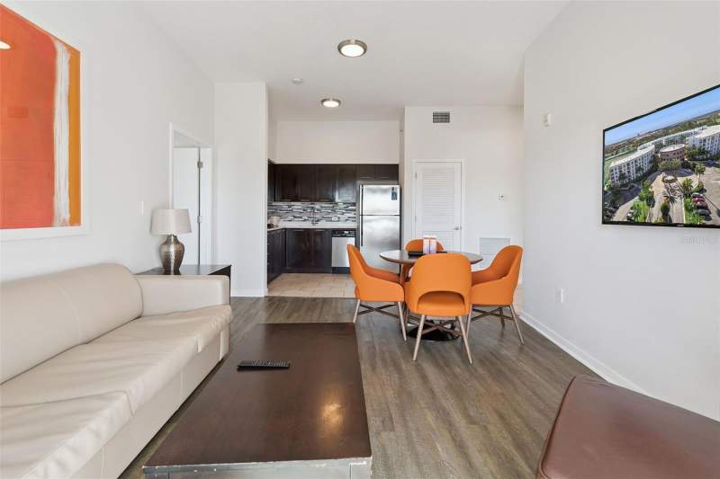 2 bedroom Condo - Hotel at 225 Celebration Place #526, Mona Lisa At Celebration, Melia Orlando, Kissimmee — photo 3