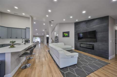 9309 Hampshire Park Drive, Tampa FL - photo 13 of 45