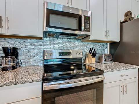 1579 Moon Valley Dr, Davenport FL - photo 7 of 36