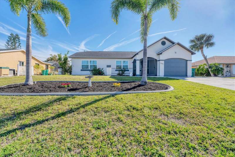 2 bedroom Single Family Residence at 18091 Eau Gallie Circle, Port Charlotte Sec 079, Port Charlotte — photo 2