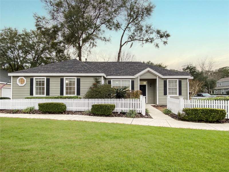 10301 SW 52ND AVENUE home for sale in Haile Plantation
